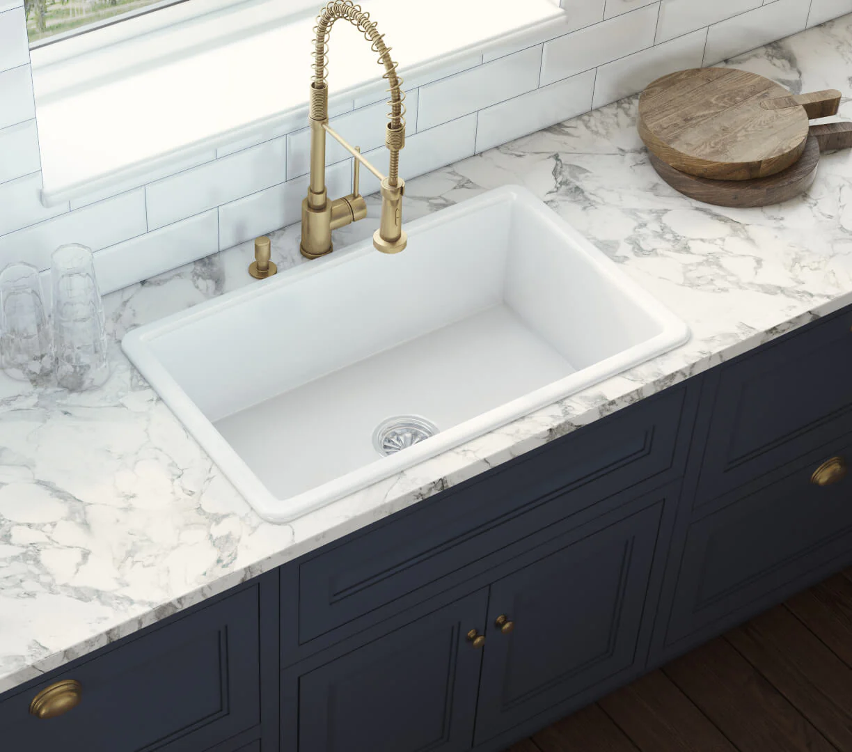 27 x 19" White Fireclay Dual Mount Single Bowl Kitchen Sink with Grid and Strainer - Image 3