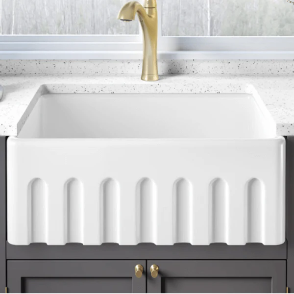33 x 20" Fireclay Farmhouse Single Bowl Kitchen Sink with Grid and Strainer - Image 4